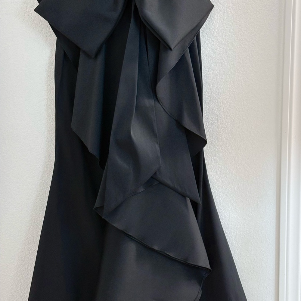 NEW Sachin & Babi Topanga Black Evening Gown SZ 12
RT $1300 - Picture 7 of 12